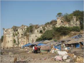 attractions-The-Old-Fort-Surat