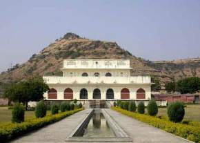 attractions-Sunheri-Mahal-Aurangabad