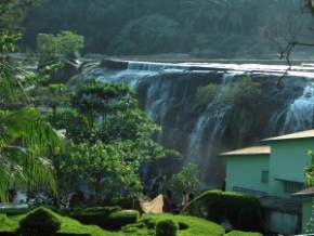 attractions-Olakaruvi-Falls-Kanyakumari
