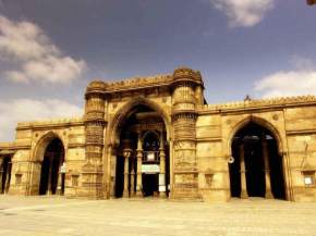 Teen Darwaza, Ahmedabad