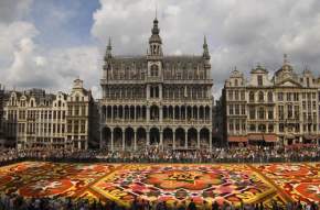 attractions-Brussels-Grand-Place-Grote-Markt-Belgium