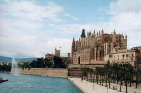 attractions-Palma-de-Mallorca-Spain