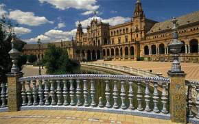 attractions--Spain
