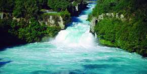 attractions-Huka-Falls-New-Zealand