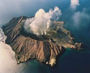 white-island-volcano-new-zealand