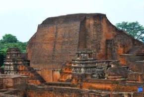 attractions--Nalanda