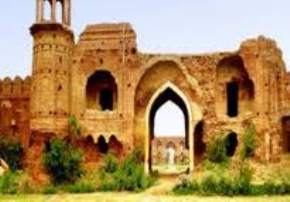 attractions-Lodhi-Fort-Ludhiana