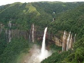 Mawsmai Falls, Cherrapunji