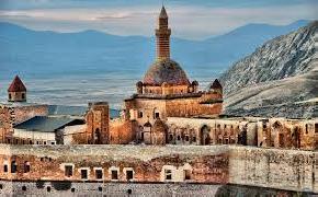 attractions-Ishak-Pasha-Palace-Turkey