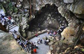 attractions-Borra-Caves-Araku-Valley