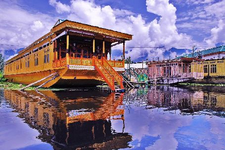 Dal Lake Srinagar, srinagar sightseeing