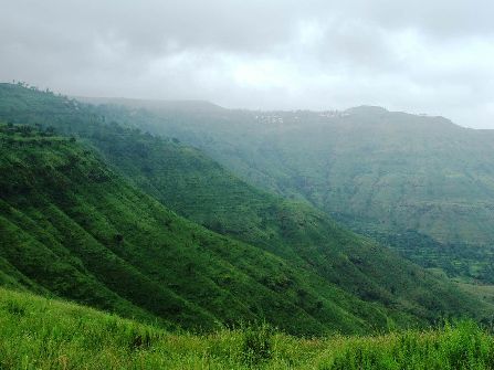 Mahabaleshwar - Queen of the Ghats Mahabaleshwar - Queen of the Ghats