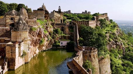 Chittorgarh Fort Pond, 
			chittorgarh sightseeing