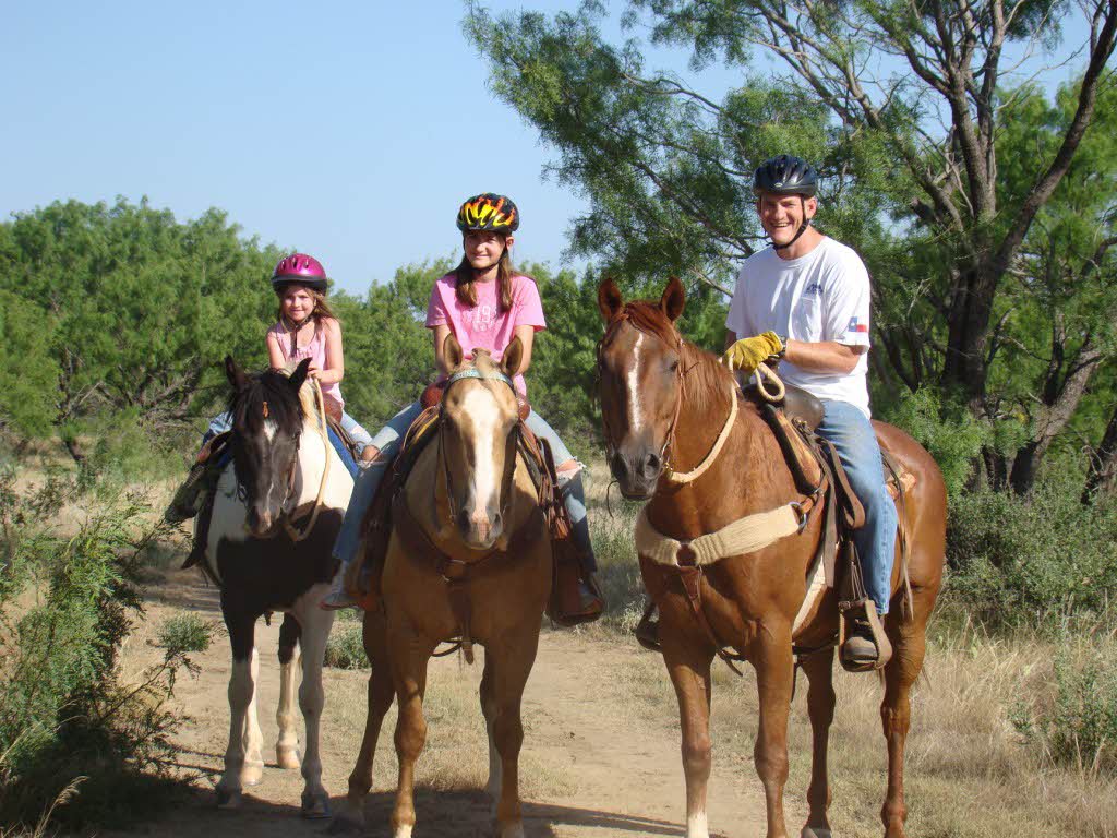 activity-Horse-Riding-photos