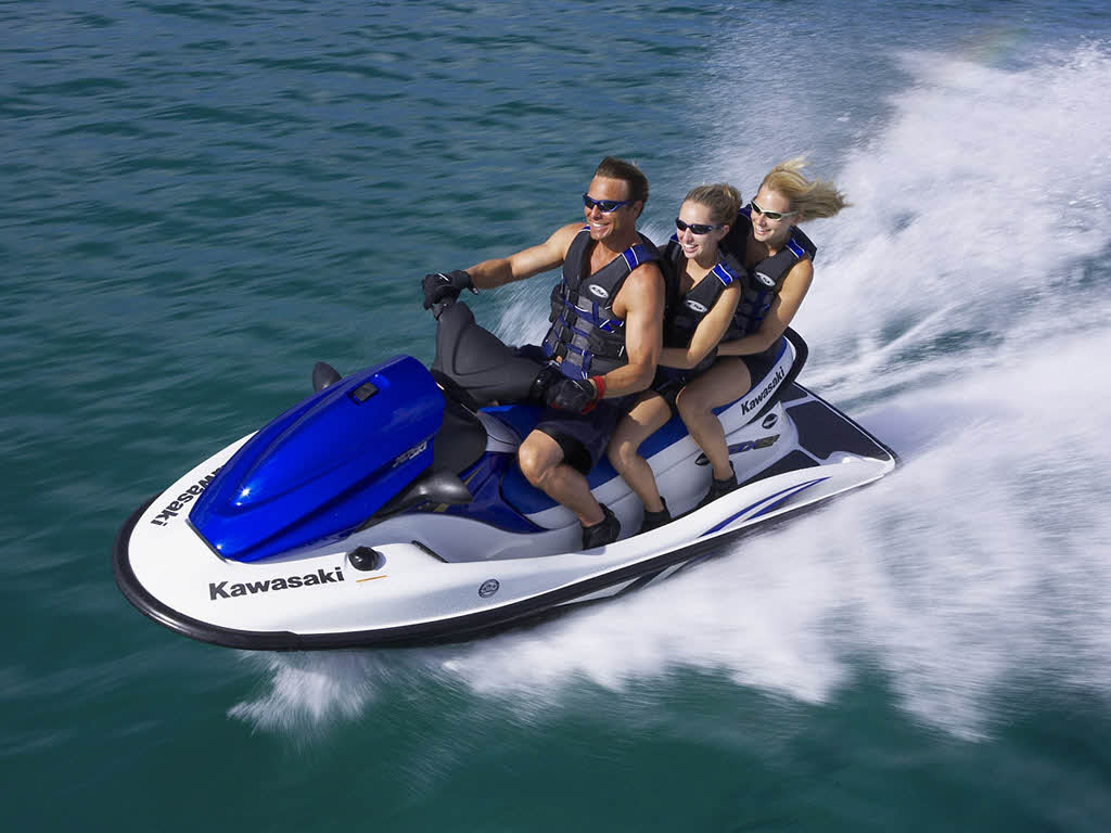 activity-Jet-Skiing-photos