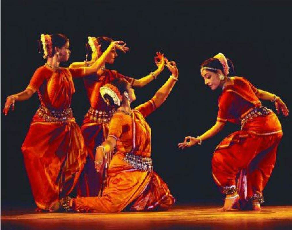 india-festival-2013-08-18-07-29-44chennai-music-and-dance-festival.jpg