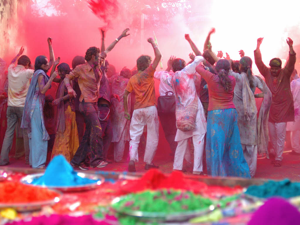 india-festival-2015-02-08-02-16-44holi-festival.jpg